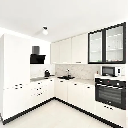 Luxury Nano * Split